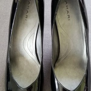 Tahari Shoes